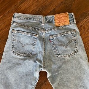 Beautiful wide legged vintage 501 light wash